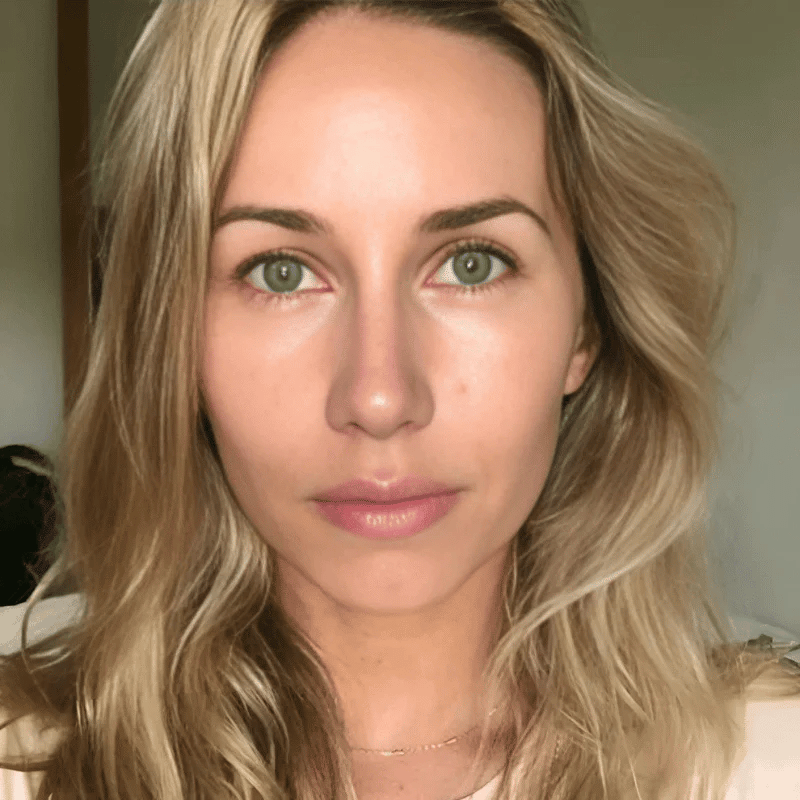 🔥 Foundation 4 in 1 - Medium Spectrum