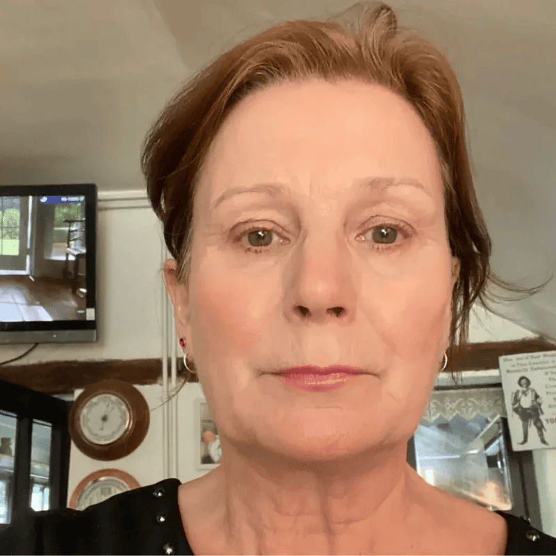 🔥 Foundation 4 in 1 - Medium Spectrum